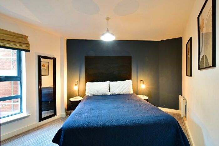 1 Bedroom Flat To Rent In Hunslet Road, Hunslet, Leeds, LS10