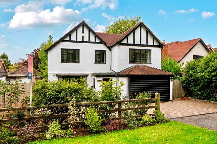 4 Bedroom Detached House For Sale In Hammersley Lane, Penn, HP10