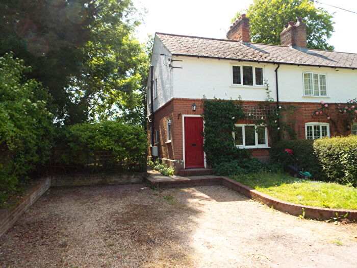 2 Bedroom Semi-Detached House To Rent In Mount Pleasant, Kings Worthy, Winchester, SO23
