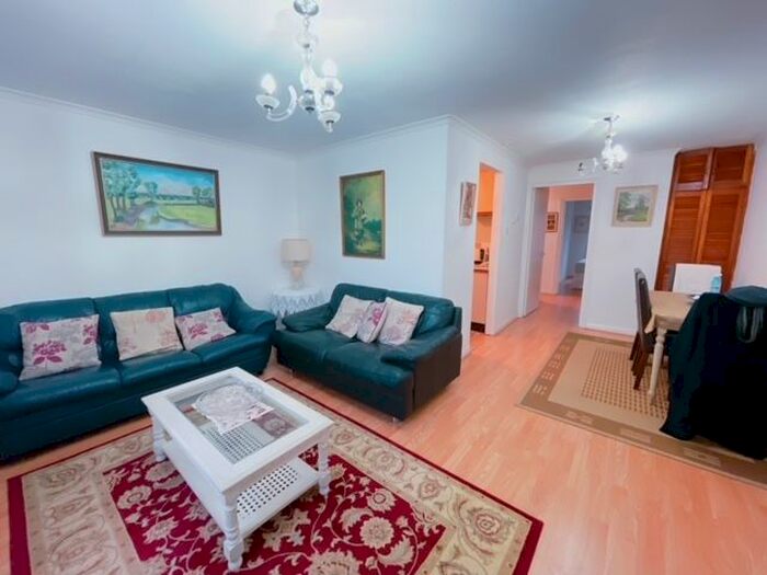 2 Bedroom Flat To Rent In Lanark Road, London, W9