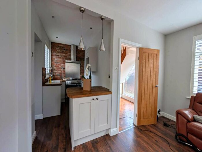 2 Bedroom House To Rent In New Road, Skewen, SA10