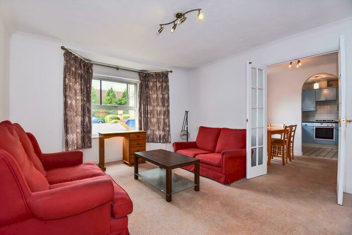 2 Bedroom Apartment To Rent In Awgar Stone Road, Headington, OX3