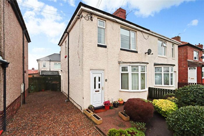 3 Bedroom Semi Detached House For Sale In Lenore Terrace, Greenside, Ryton, Tyne And Wear, NE40