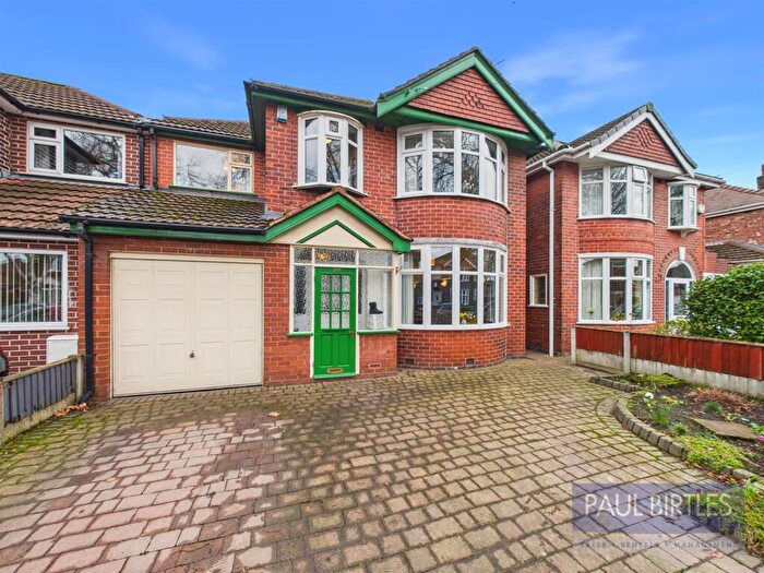 4 Bedroom Detached House For Sale In Canterbury Road, Davyhulme, Trafford, M41