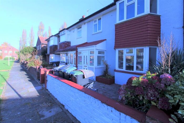 3 Bedroom Property To Rent In Sandhurst Road, London N9