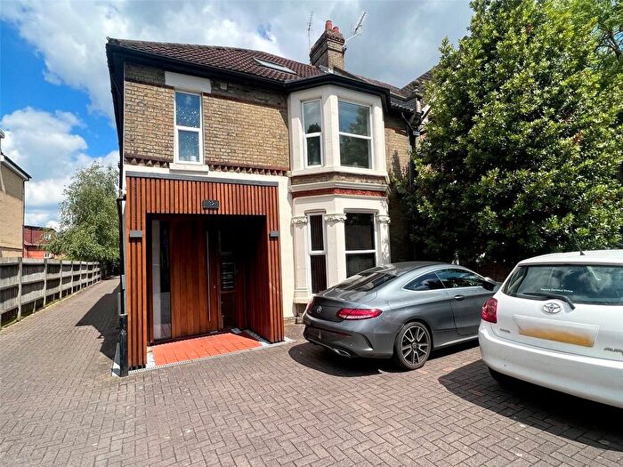 1 Bedroom Flat To Rent In Portswood Road, Southampton, Hampshire, SO17