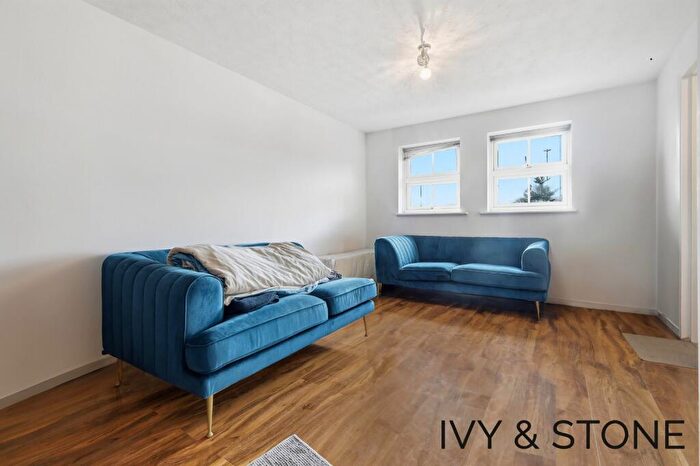 2 Bedroom Apartment For Sale In Maple Close, Ilford, Greater London, IG6