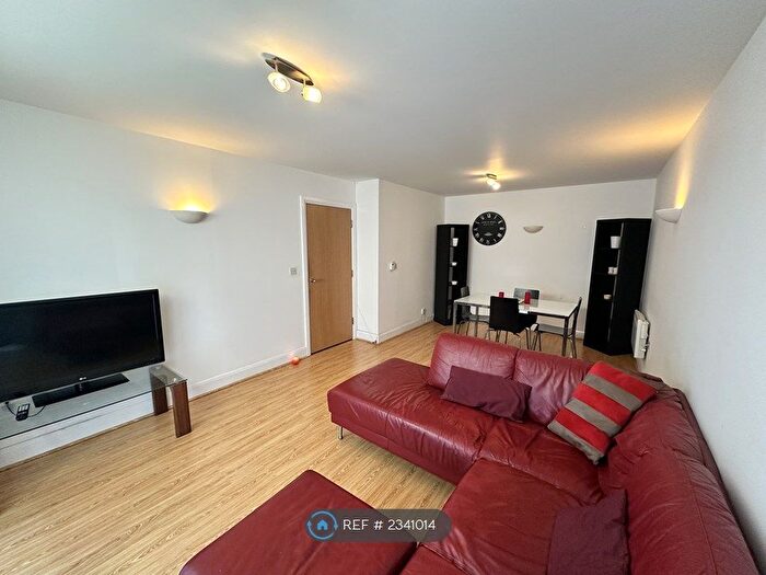 2 Bedroom Flat To Rent In Patrick Court, London, SE1