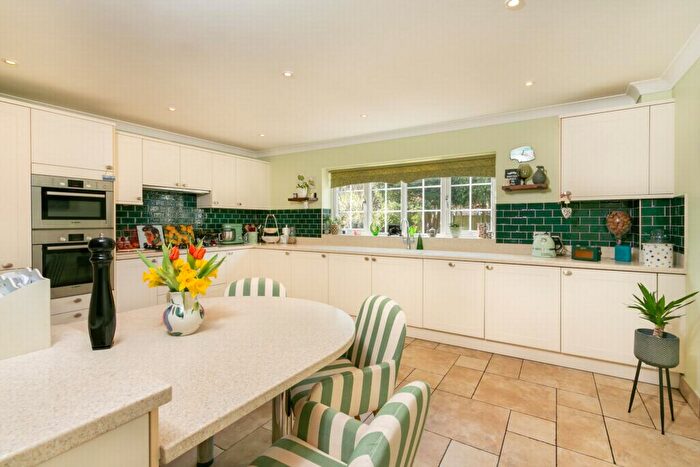 4 Bedroom Detached House For Sale In Grimston Avenue, Folkestone, CT20