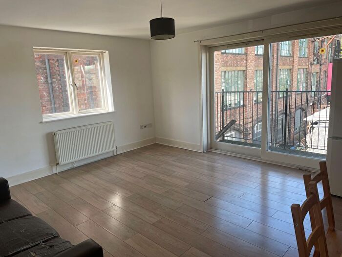 3 Bedroom Flat To Rent In Rollins Street, South Bermondsey London, SE15