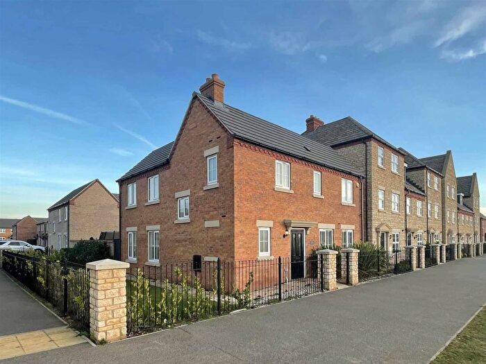 3 Bedroom Detached House To Rent In Langton Walk, Stamford, PE9