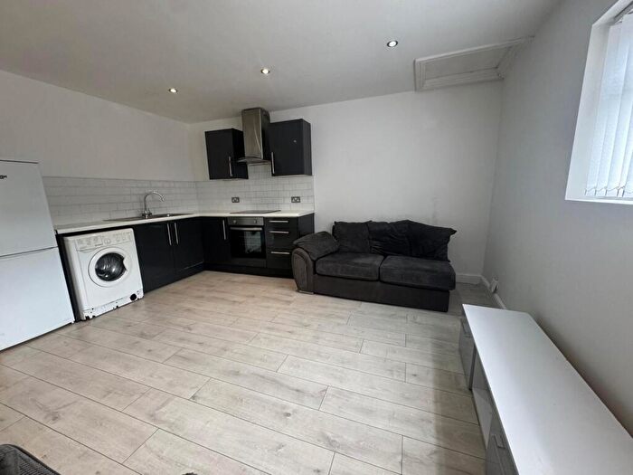 2 Bedroom Flat To Rent In Flat F, Picton Road, Liverpool, L15