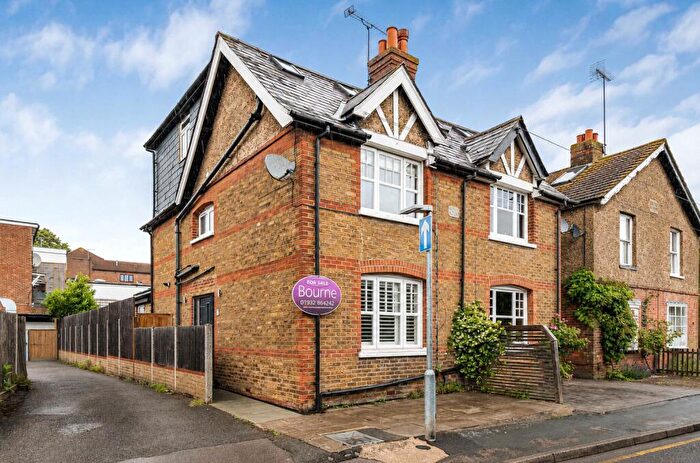 4 Bedroom Semi-Detached House For Sale In Hogshill Lane, Cobham, Surrey, KT11