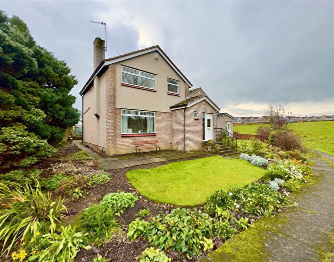3 Bedroom Detached House For Sale In Windyridge, Hamilton, ML3