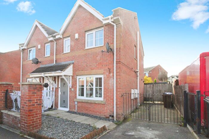 2 Bedroom Semi Detached House For Sale In Fretson Close, Sheffield, S2