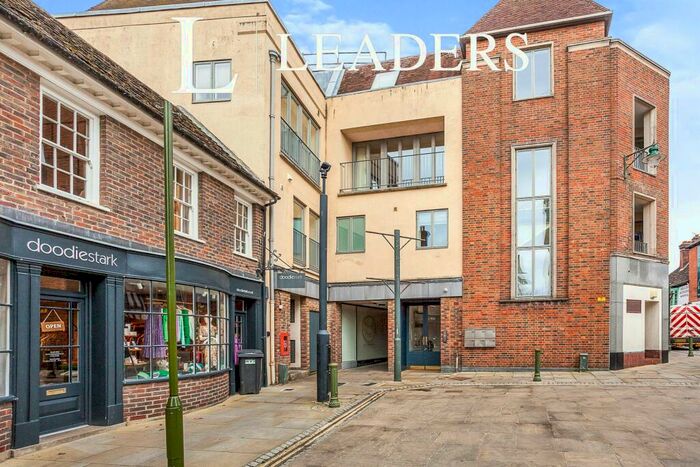 2 Bedroom Property To Rent In Market Square, Horsham, RH12
