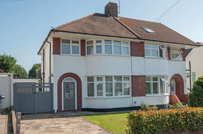 3 Bedroom Semi-Detached House For Sale In North Drive, Orpington, Kent, BR6