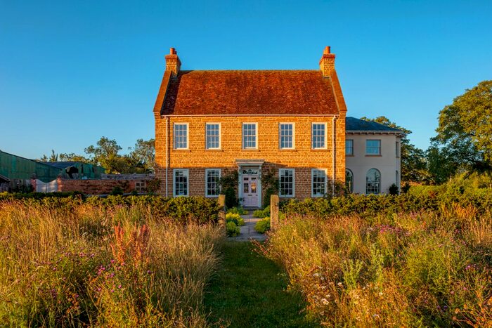 5 Bedroom Country House To Rent In Weston Road, Daventry, NN11