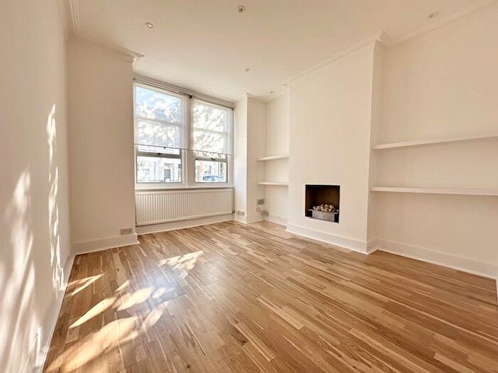 2 Bedroom Flat To Rent In Rowallan Road, Fulham, SW6