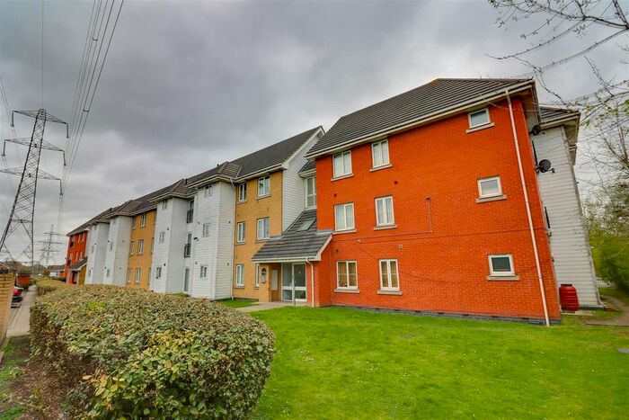 2 Bedroom Flat To Rent In Gower Place, Fleming Road, Chafford Hundred, Grays, RM16