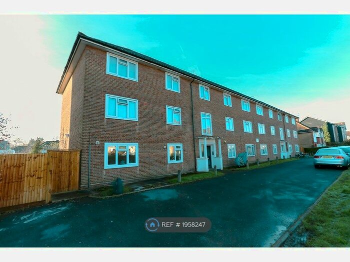 2 Bedroom Flat To Rent In Pinner Road, Northwood, HA6