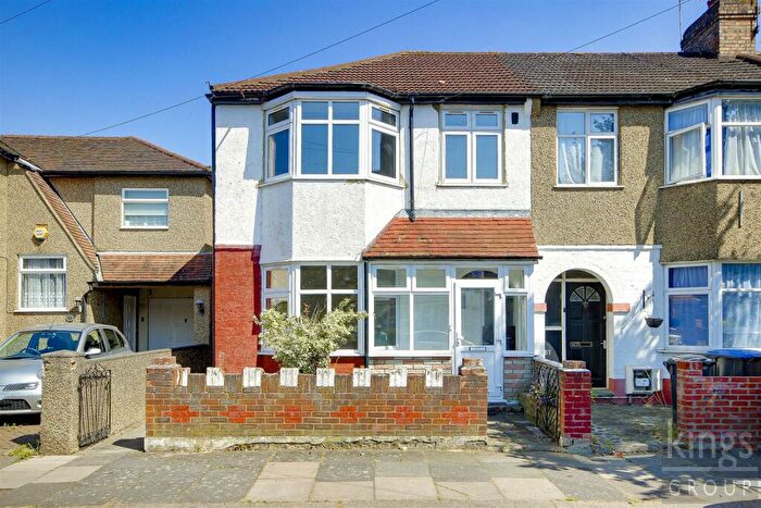 3 Bedroom End Of Terrace House To Rent In Malvern Road, Enfield, EN3