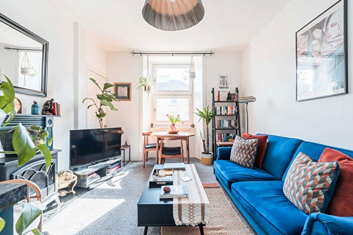 1 Bedroom Flat For Sale In / Easter Road, Edinburgh, EH6