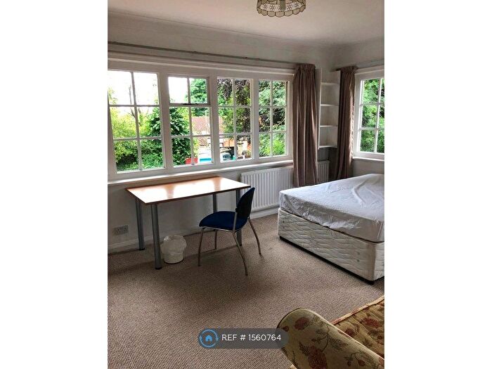 10 Bedroom Detached House To Rent In Elm Bank Drive, Nottingham, NG3