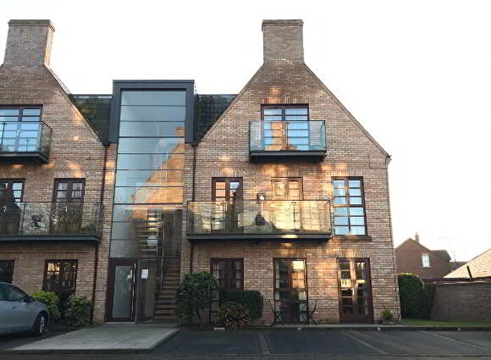 2 Bedroom Ground Floor Apartments To Rent In Altona Lodge, Church Road, Holywood, BT18