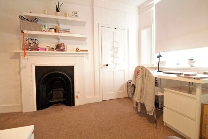 6 Bedroom House To Rent In St Alphege Lane - Ref, CT1