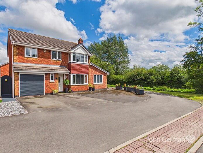 4 Bedroom Detached House For Sale In Kingsmead, Stretton, DE13