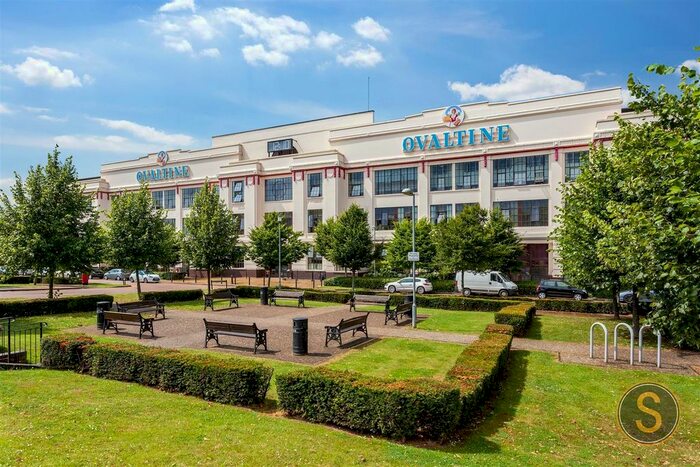2 Bedroom Flat To Rent In Ovaltine Court, Kings Langley, WD4