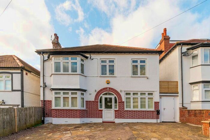 5 Bedroom Property For Sale In Downsview Road, Upper Norwood, London, SE19