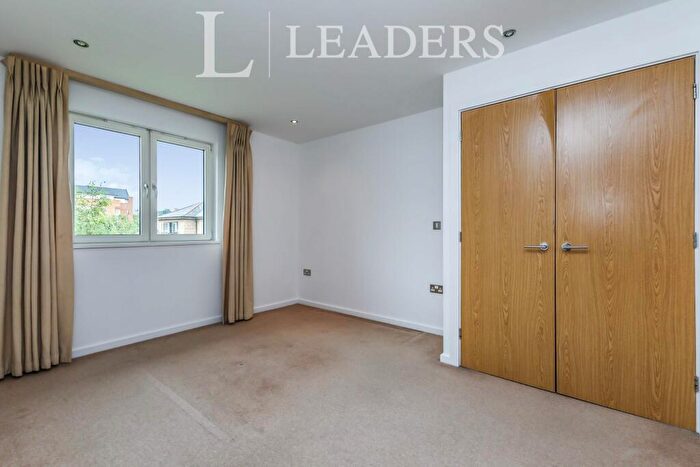 2 Bedroom Apartment To Rent In Woolsack Way, Godalming, GU7