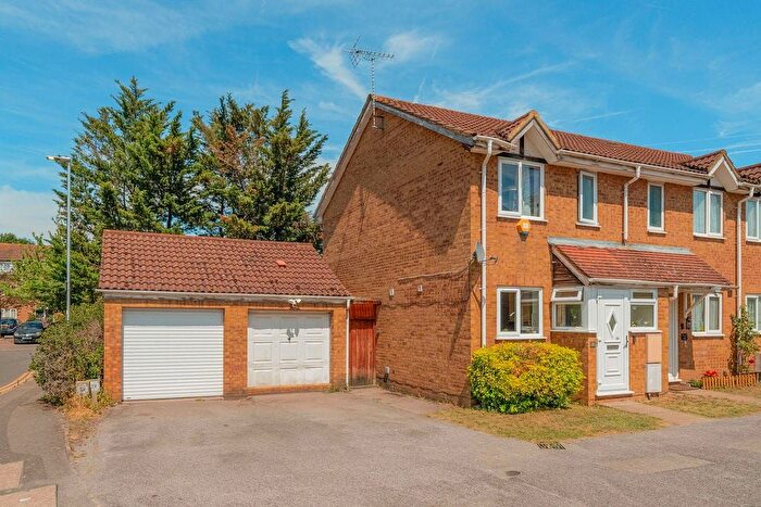 2 Bedroom Terraced House For Sale In Milburn Drive, Yiewsley, West Drayton, UB7