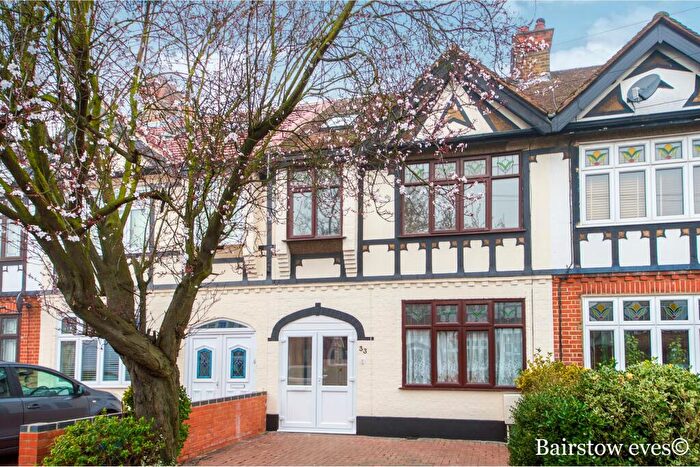 4 Bedroom House To Rent In Eccleston Crescent, Chadwell Heath, RM6