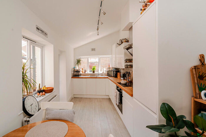 1 Bedroom Flat For Sale In Dean Lane, Southville, Bristol, BS3 - Photo 6