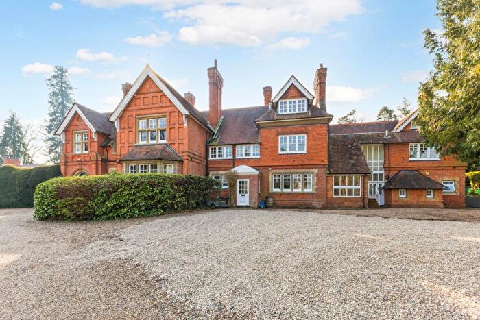 5 Bedroom Duplex For Sale In Crowsley Road, Lower Shiplake, RG9