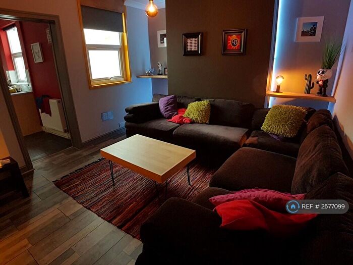 5 Bedroom Terraced House To Rent In Llantrisant Street, Cardiff, CF24