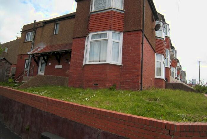 2 Bedroom Flat To Rent In Ladysmith Road, Brighton, BN2