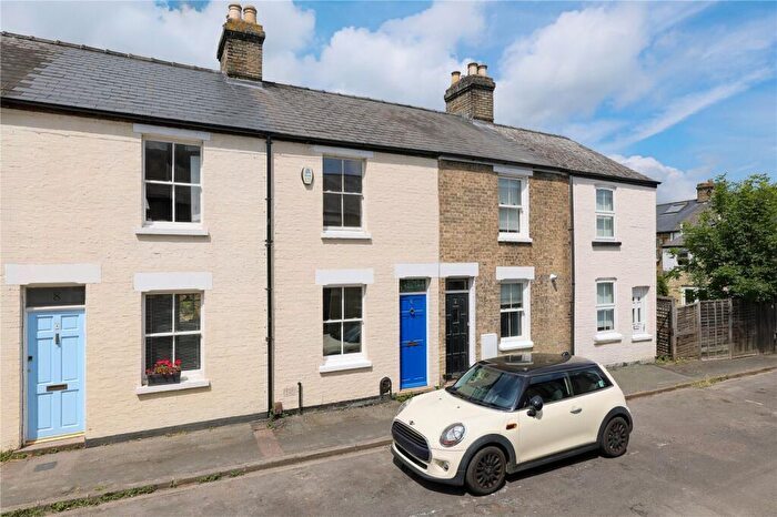3 Bedroom Terraced House For Sale In Hale Street, Cambridge, Cambridgeshire, CB4