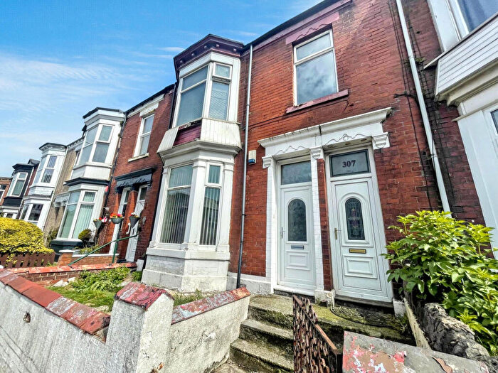 2 Bedroom Flat For Sale In Stanhope Road, West Harton, South Shields, Tyne And Wear, NE33
