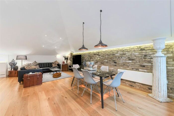 4 Bedroom Flat To Rent In The Grainstore, Western Gateway, London, E16