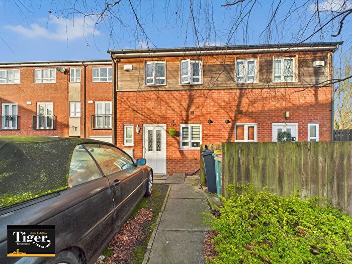 2 Bedroom Terraced House For Sale In Maple Leaf Close, Ingol, Preston, PR2