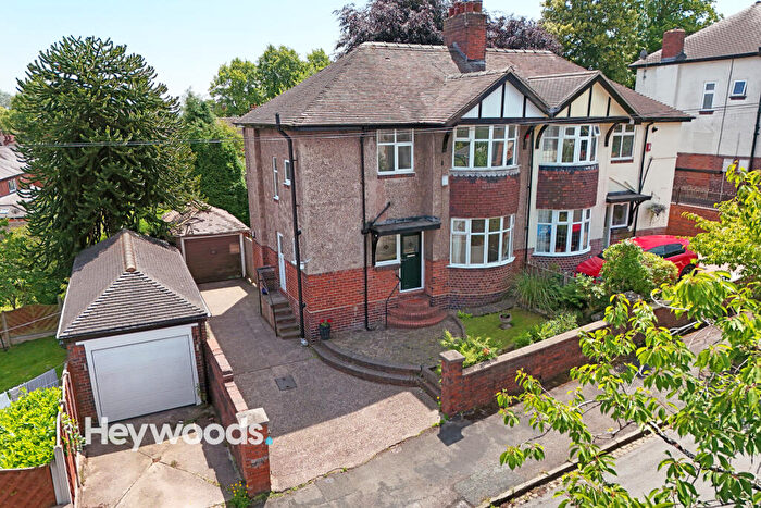 3 Bedroom Semi-Detached House For Sale In Walleys Drive, Basford, Newcastle Under Lyme, ST5