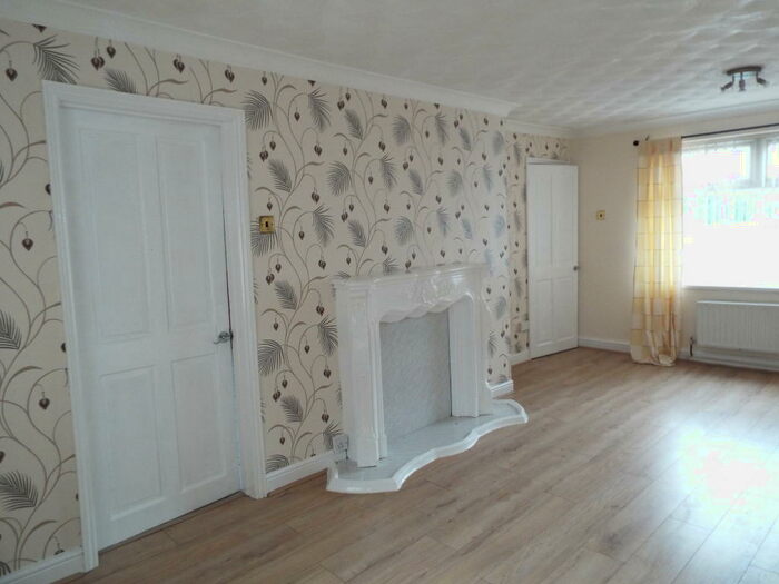 3 Bedroom House To Rent In The Marian Way, Netherton, L30