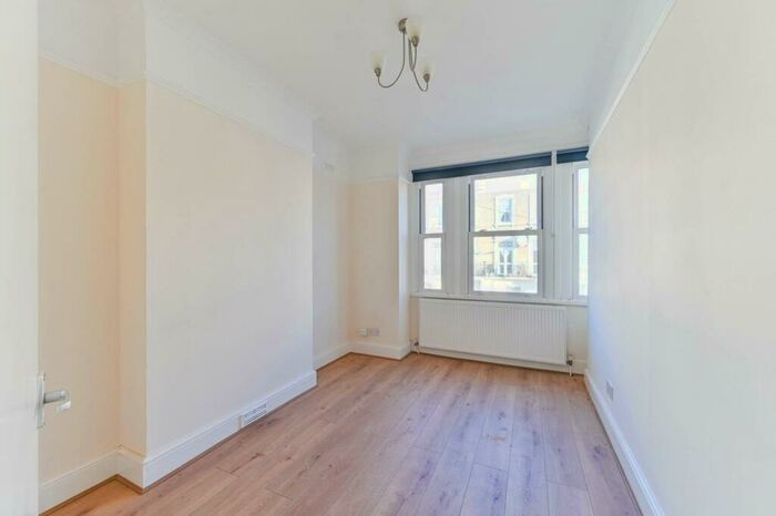 2 Bedroom Flat To Rent In Gipsy Road, London, , West Norwood, London, SE27
