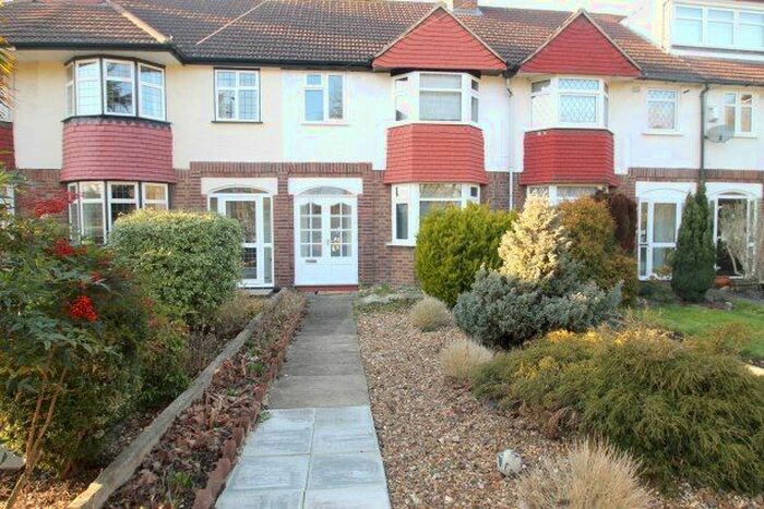 3 Bedroom Property To Rent In Cray Avenue, Orpington, BR5