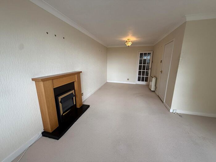 2 Bedroom Apartment To Rent In Croft House Lane, Huddersfield, HD1