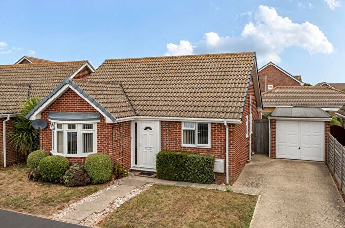2 Bedroom Detached Bungalow For Sale In Oxford Close, West Wittering, PO20